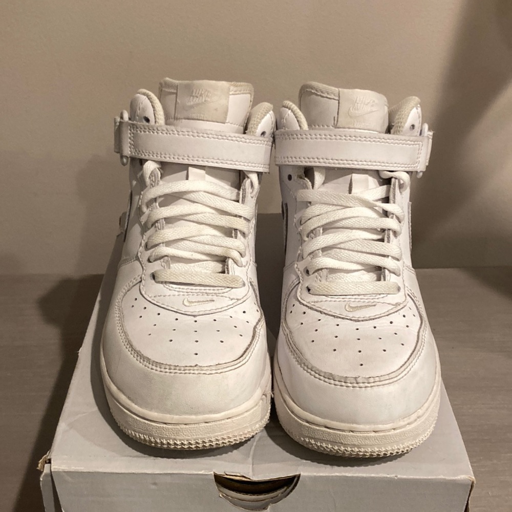 Air Force 1 white sneakers size 2Y